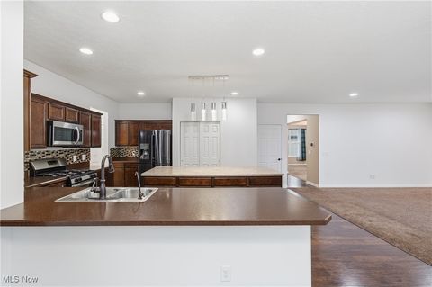 Tiny photo for 12120 Edgehill Oval, Strongsville, OH 44149 (MLS # 5178737)