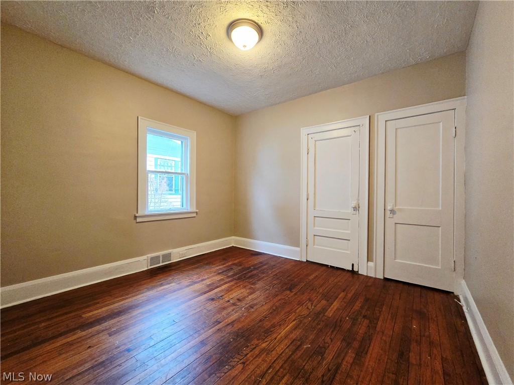 Bartlett Homestead - Residential