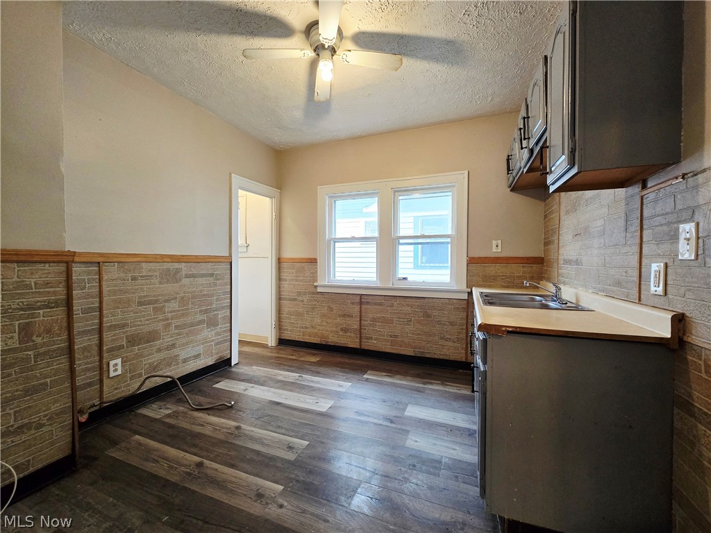 Bartlett Homestead - Residential