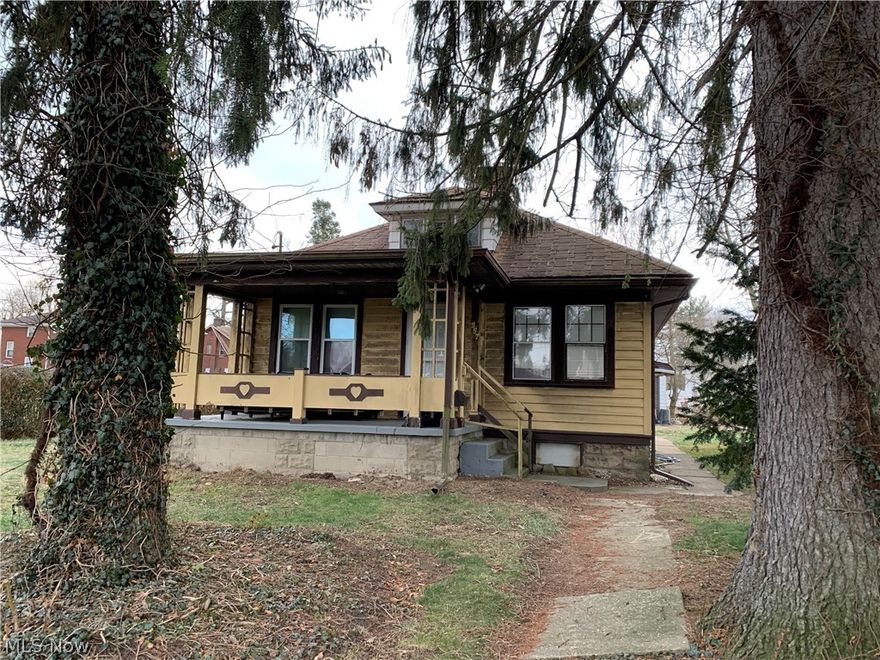 Cute bungalow with 2 bedrooms located on the first floor.  Tenant occupied.  Currently rents for $600/month.