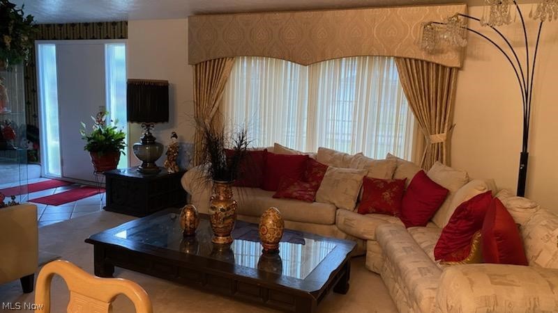 Marsol Park Inc Cape Cod Estate - Residential