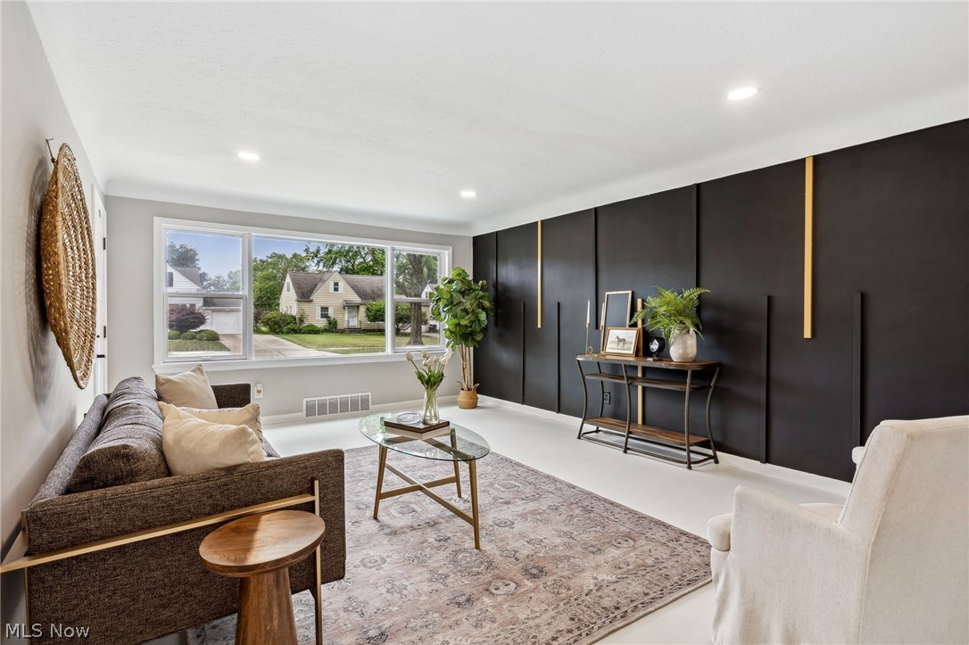 Lyndhurst Mdws Sub - Residential