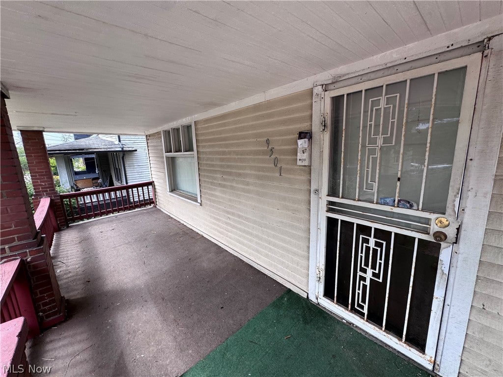 9501 & 9503 Saint Catherine Avenue