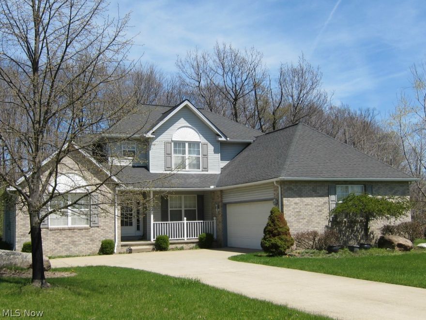 Great home in quiet neighborhood. Very neutral décor just waiting for your custom touch! First floor master with private bath. Two-story great room plus a formal dining room. Almost 2,400 sq. ft. of living space.  If the buyer is looking for privacy and a yard This is it!  Buyer could add doors to the kitchen, fence off and have best of 2 worlds. 
Private rear and yard for the children!    

Approximate utilities:  gas $153.50; electric $91.00, water $73.20. 

Highly rated Brecksville-Broadview Heights schools. Very motivated seller.