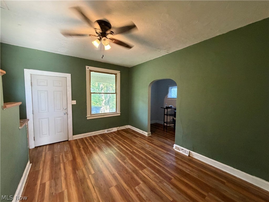 Photo of 1518 Smithfield Street, East Liverpool, OH 43920 (MLS # 5218105)