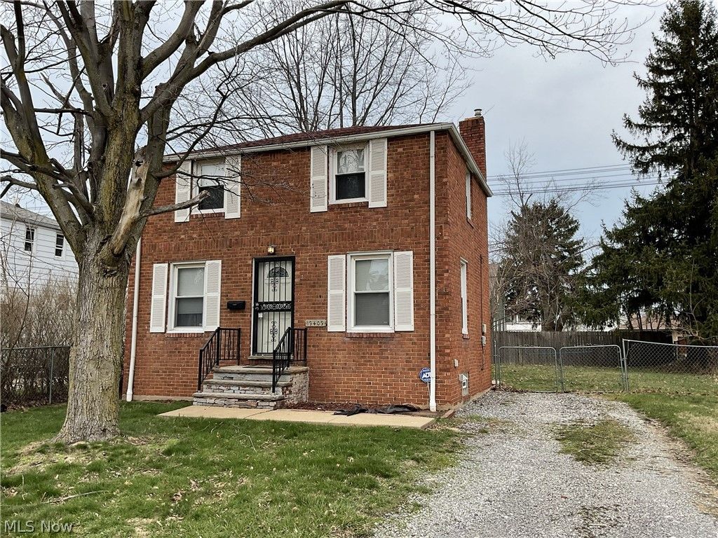 Photo of 19409 Cherokee Avenue, Cleveland, OH 44119 (MLS # 5195238)