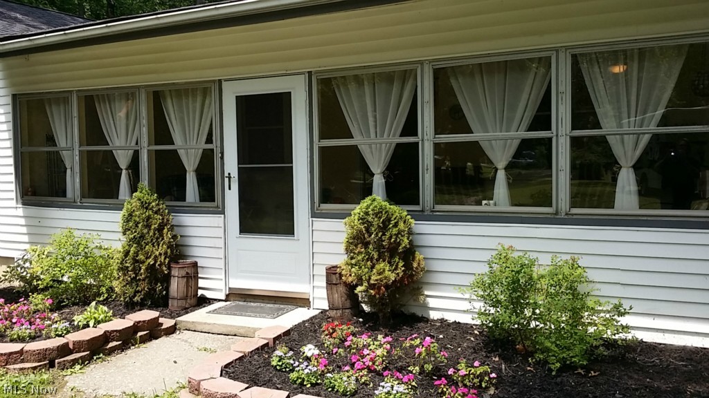 E J Dickay & J C Camps - Residential