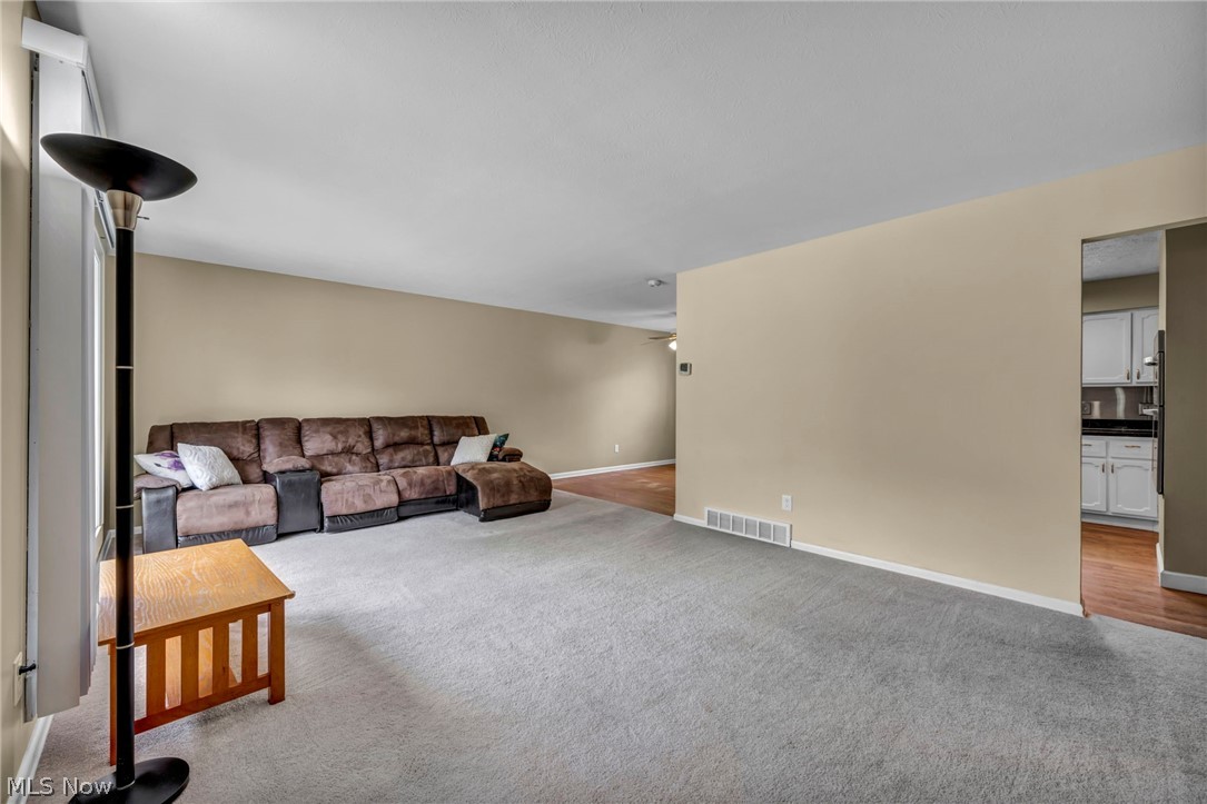 6957 Greenbriar Drive