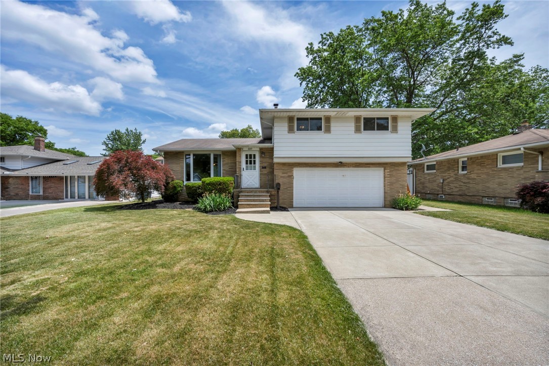 6957 Greenbriar Drive