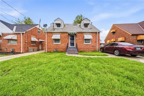 Homes For Sale - 955 Nye Road<br/> Cleveland, OH 44110