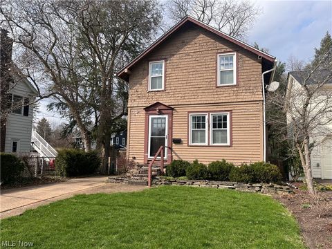 15 South Street Chagrin Falls OH 44022
