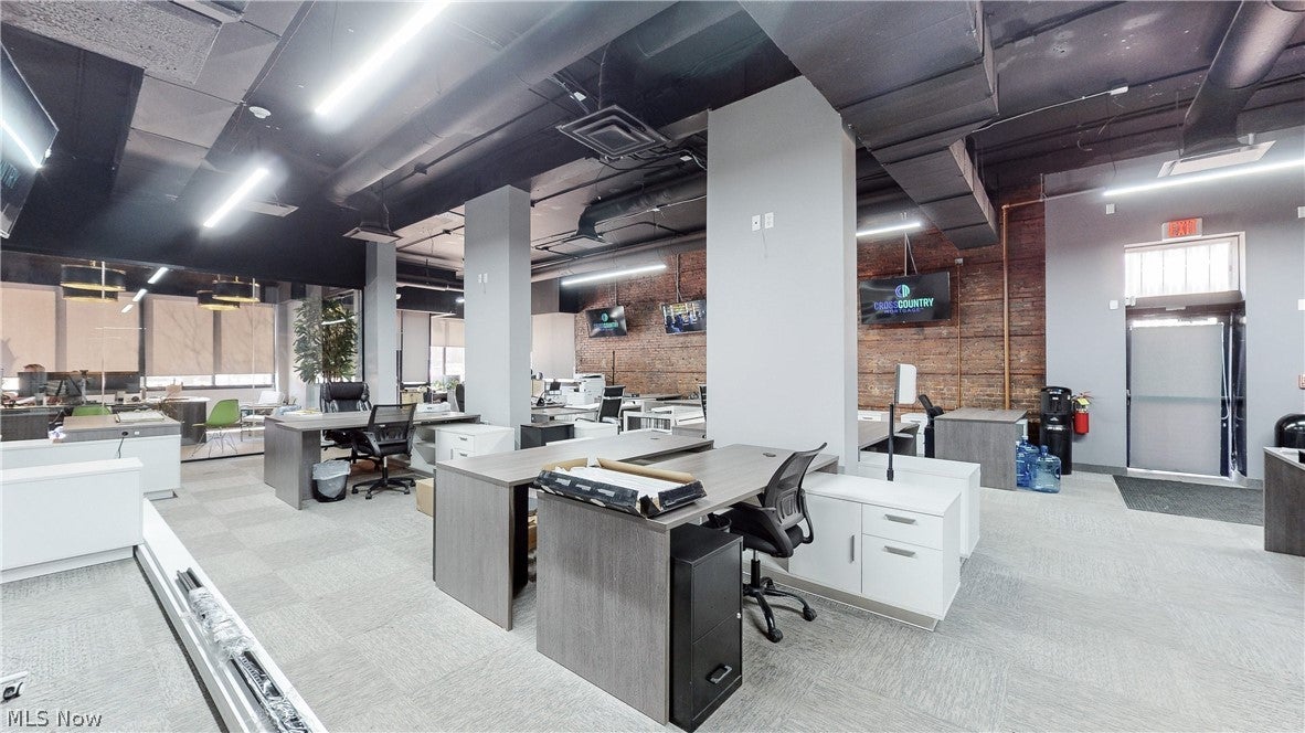2217 E 9th Street 1st fl