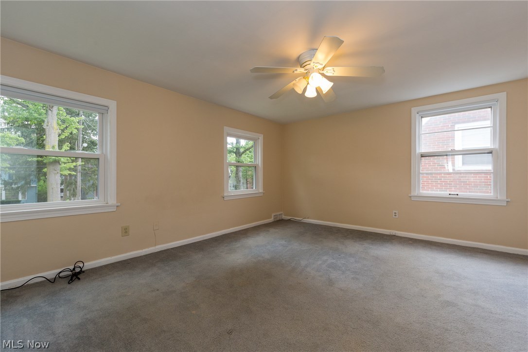 Lyndhurst Manor - Residential