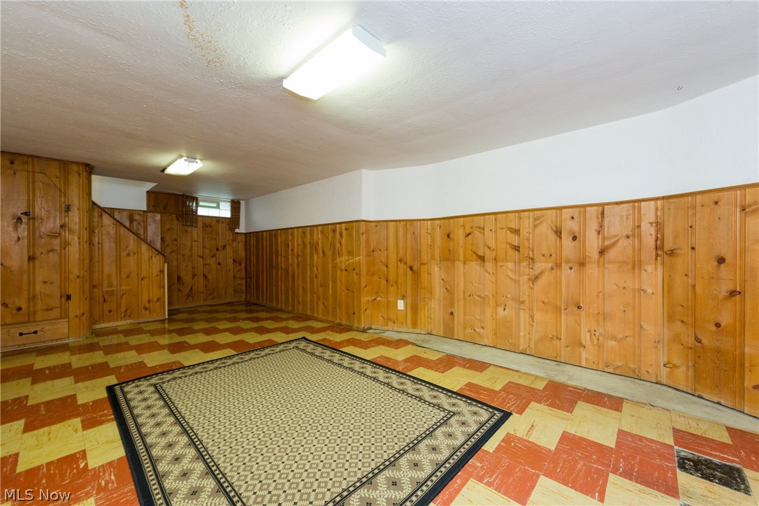 Lyndhurst Manor - Residential