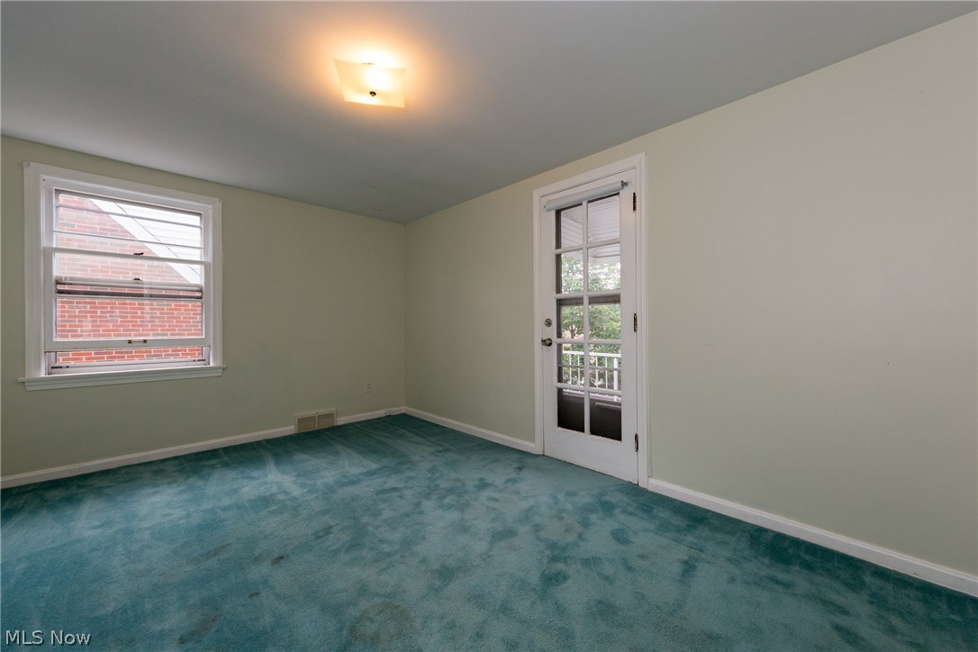 Lyndhurst Manor - Residential