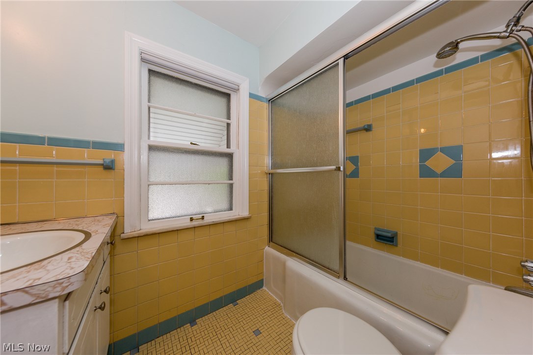 Lyndhurst Manor - Residential