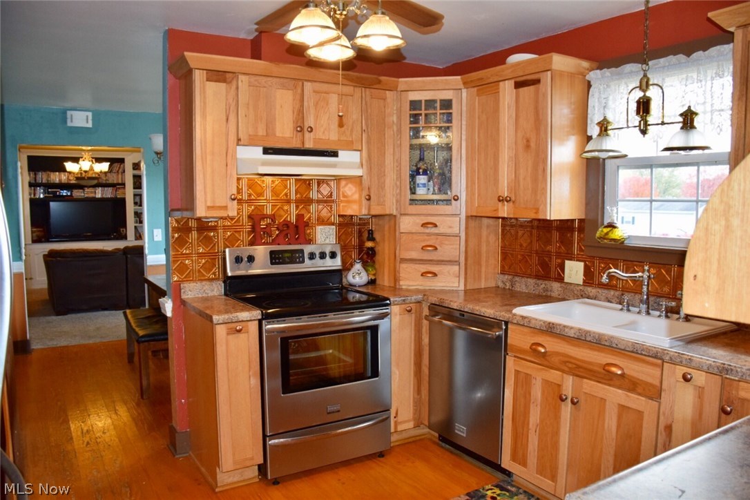 Crestmont Estate - Residential