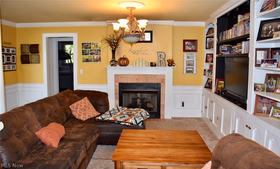 Crestmont Estate - Residential