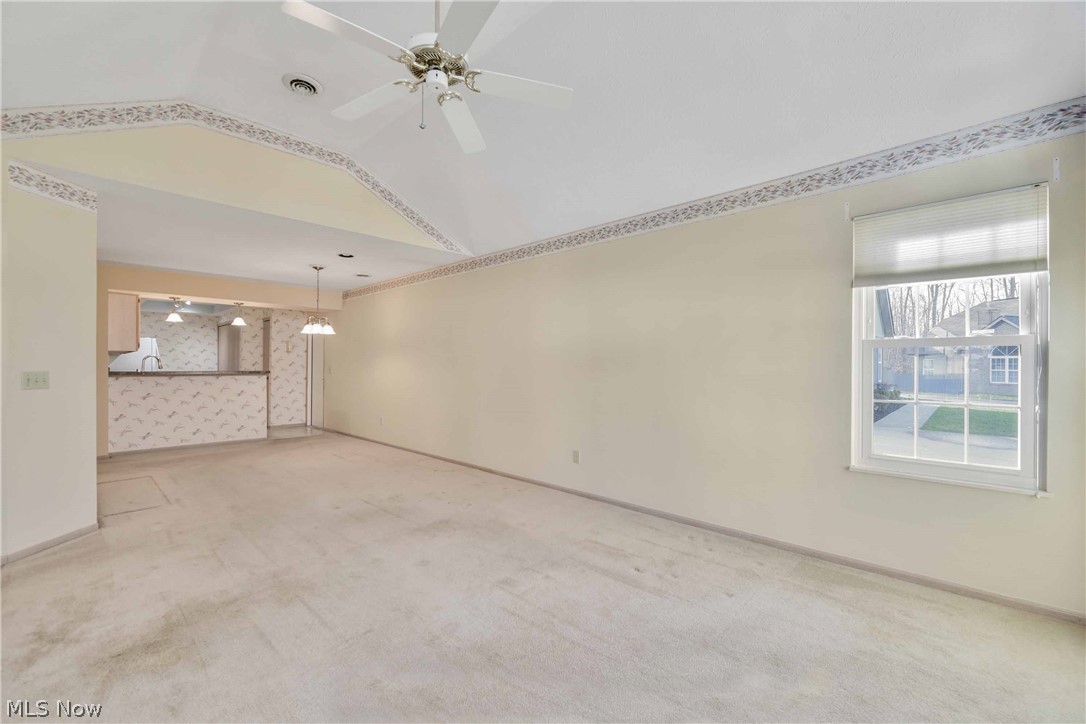 Villas At Mentor On Lake Condo - Residential