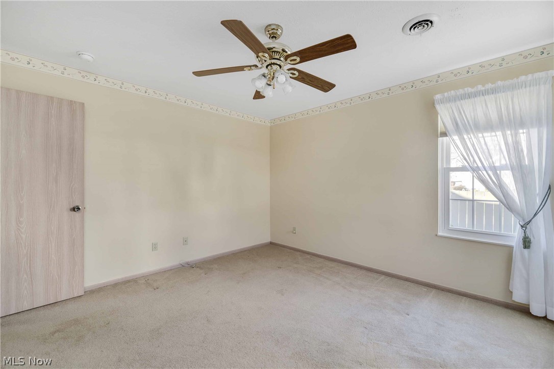 Villas At Mentor On Lake Condo - Residential