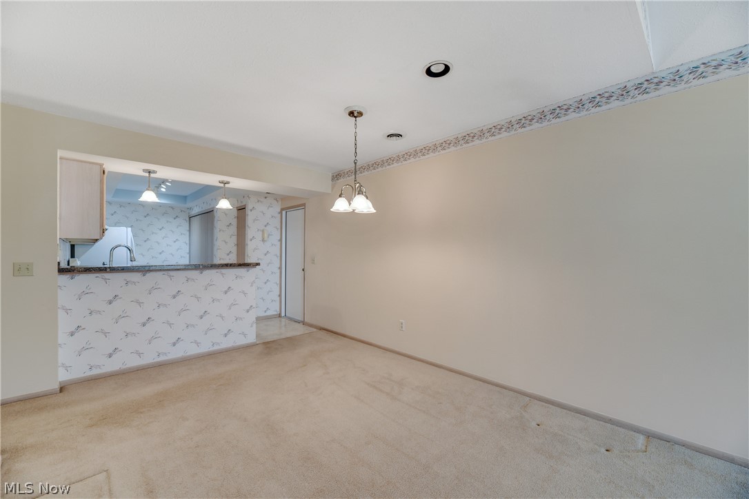 Villas At Mentor On Lake Condo - Residential