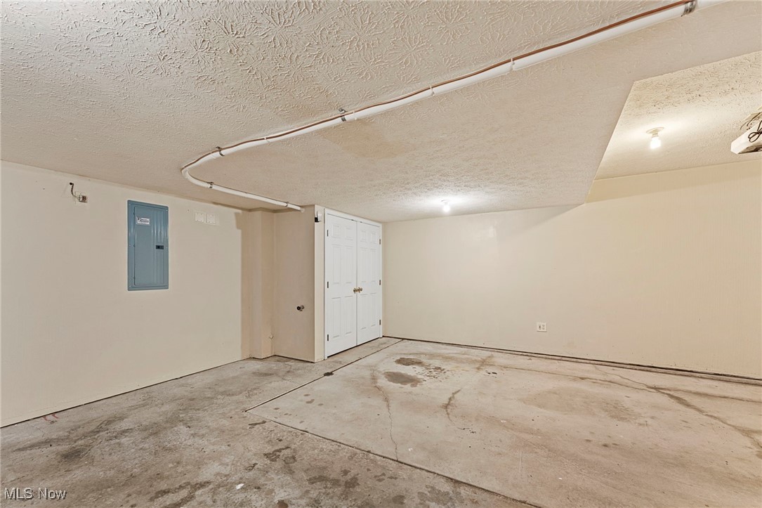 Harbor Walk/Black River 03 - Residential