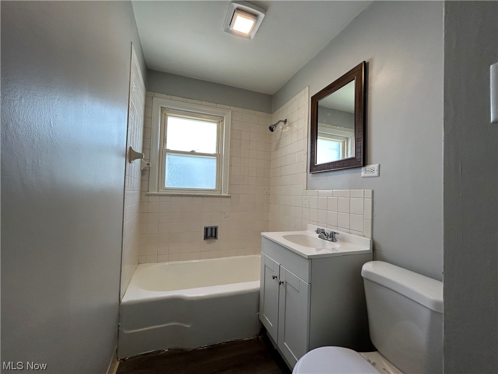 Lee Harvard - Residential Lease