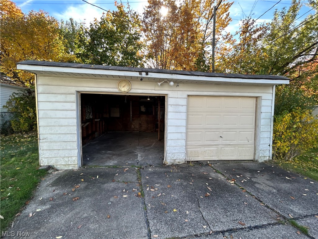 Lee Harvard - Residential Lease