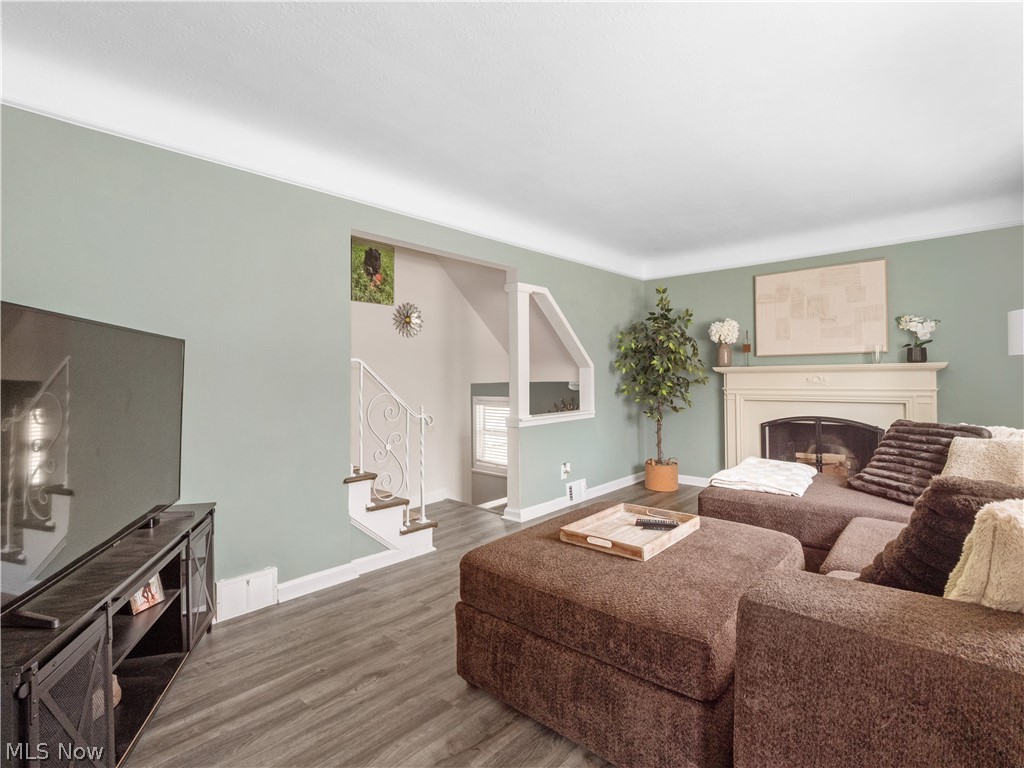 Elmwood Realty Cos Elmwood Bc - Residential