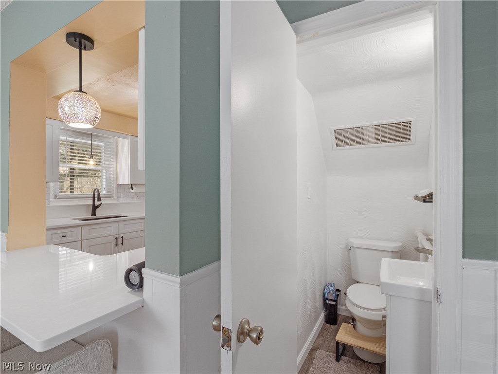 Elmwood Realty Cos Elmwood Bc - Residential