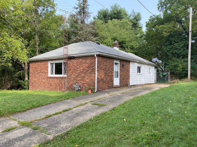 Great location for this 2 bedroom, 1 bath brick ranch in Springfield. Over-sized 2 car detached garage w/large workshop on second level. Large 113 x 763 deep lot w/1.92 total acres and very private back yard. Interior offers a large open living room and a 22x12 Eat-In kitchen. Needs cosmetic updating, but has plenty of potential and has so much to offer at this price. With some sweat equity, this will make a great house to call home.