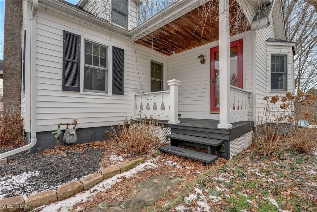Photo of 8382 Euclid Chardon Road, Kirtland, OH 44094 (MLS # 5178370)