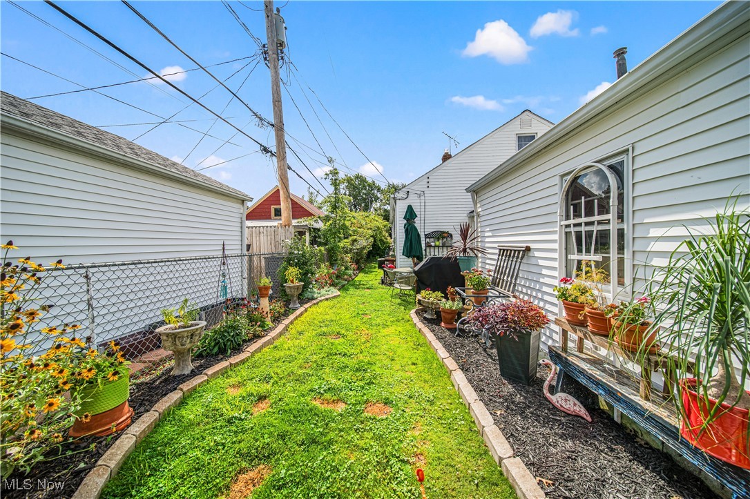 131 E 206th Street, Euclid, Ohio image 7