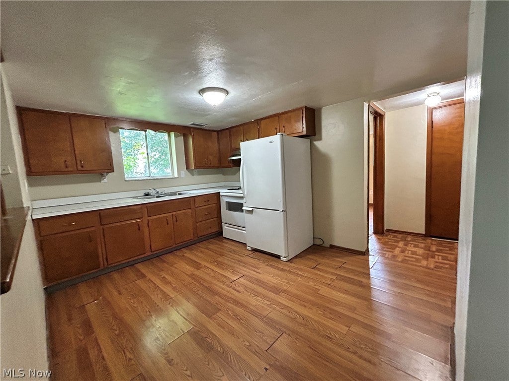 2803 Sunset Boulevard 3