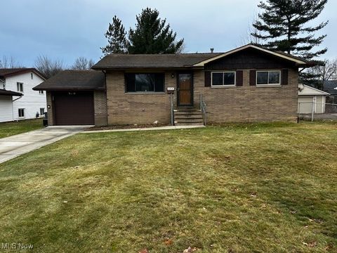 23939 Fairlawn Drive, North Olmsted, OH 44070 - #: 5178409