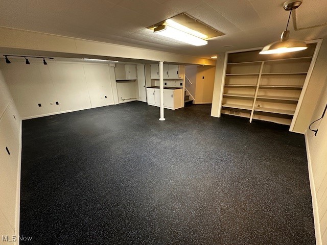 Rose Tree 02 - Residential