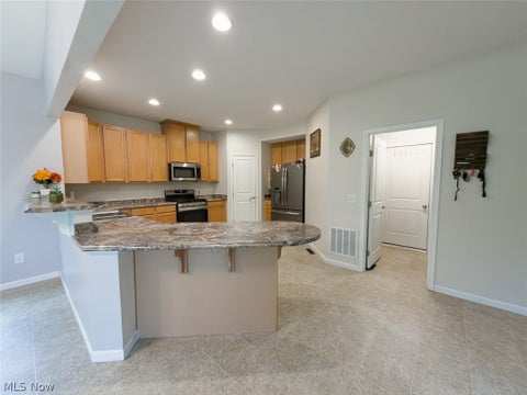 Tiny photo for 867 Starr Ridge Street SE, Massillon, OH 44646 (MLS # 5255361)