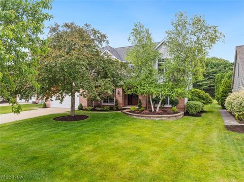 16892 Hampton Chase, Strongsville, OH 44136 - #: 5132658