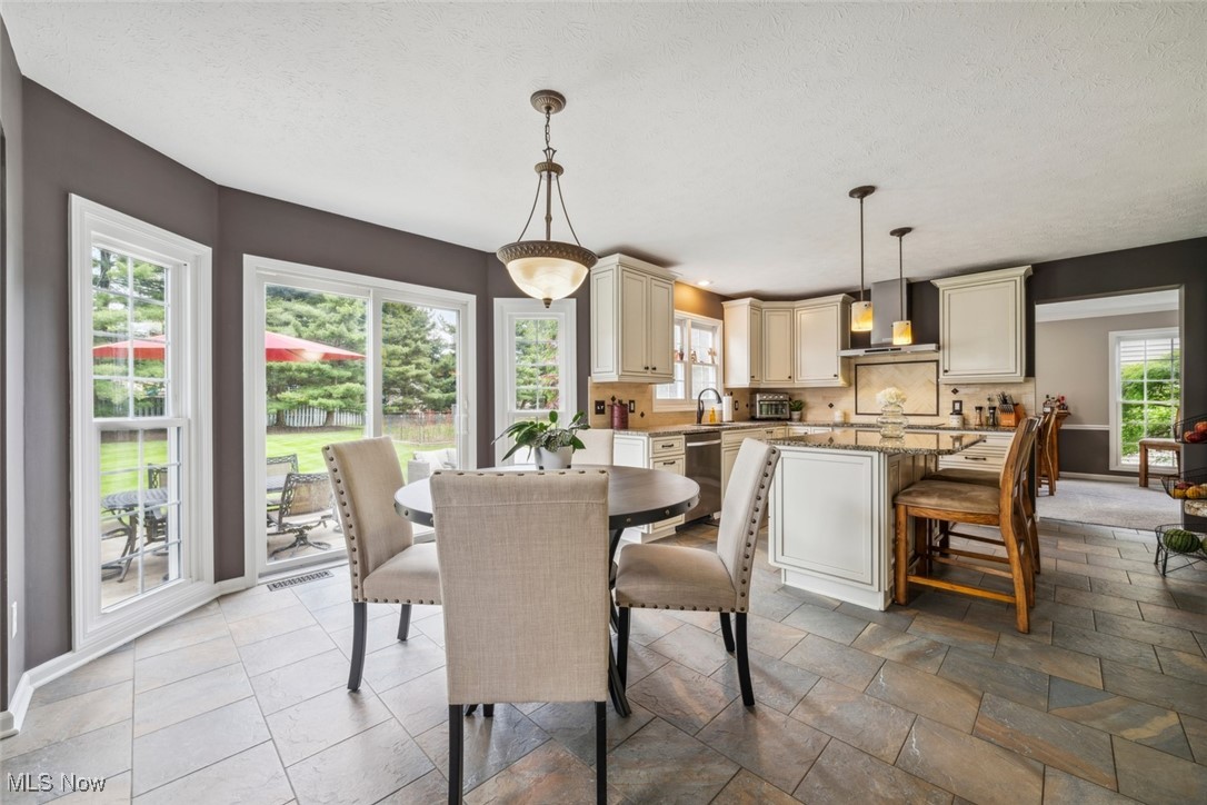 Hampton Chase - Residential