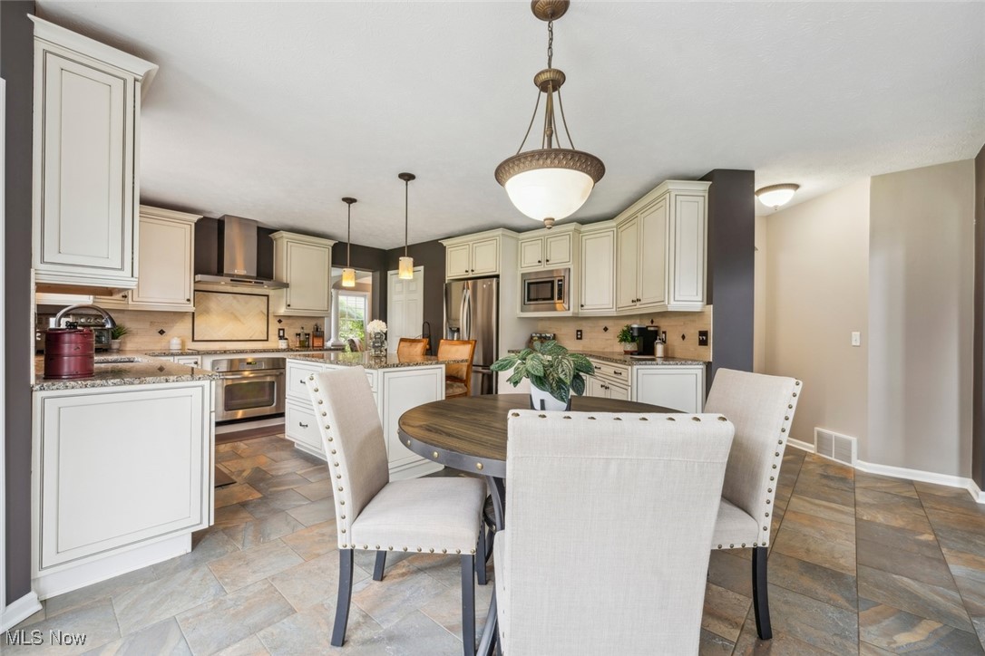 Hampton Chase - Residential