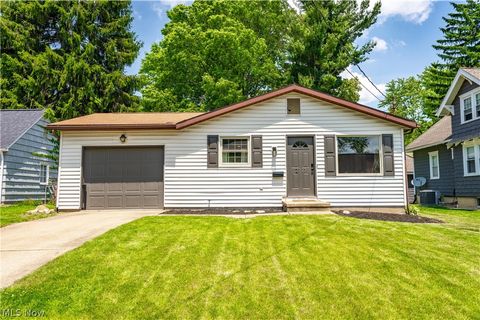 Homes For Sale - 2111 34th Street<br/> Canton, OH 44709