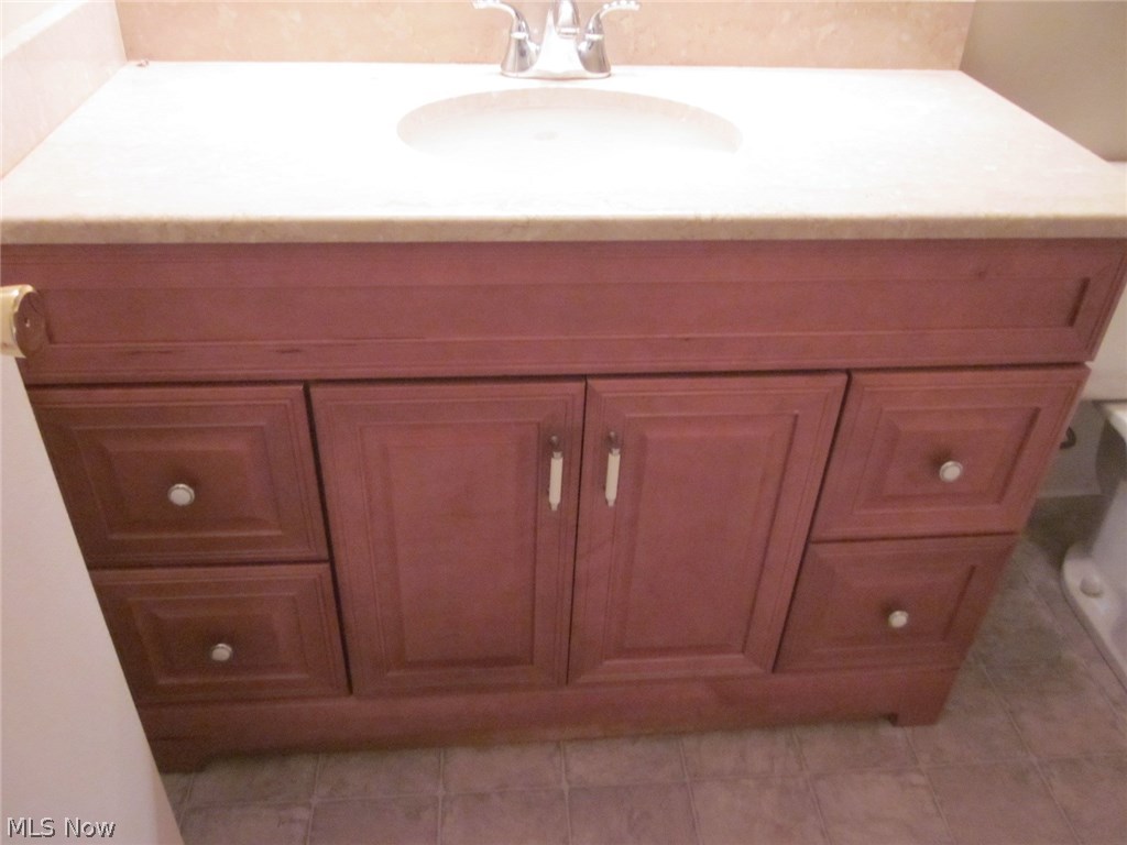 Bay Lndg Condo 02 - Residential