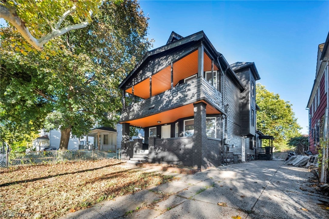1259 E 71st Street