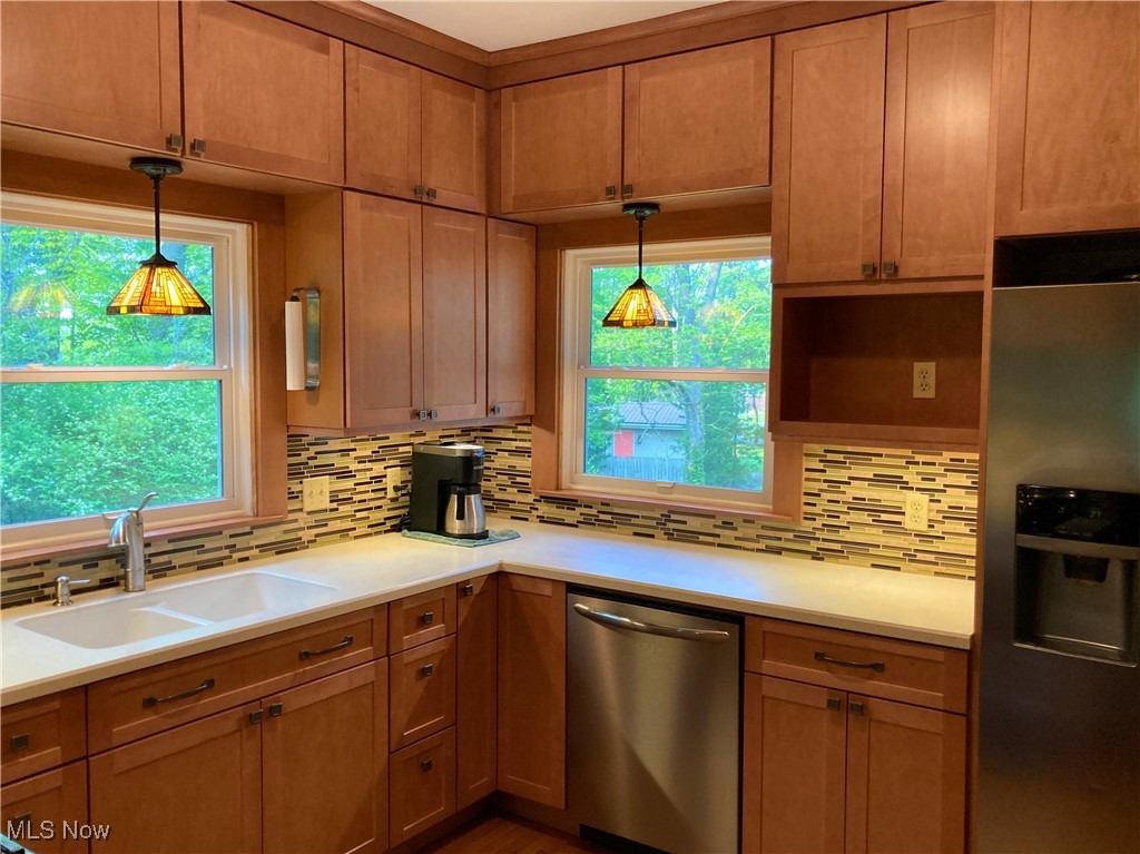 7434 Birkner Drive, Kent, Ohio image 5