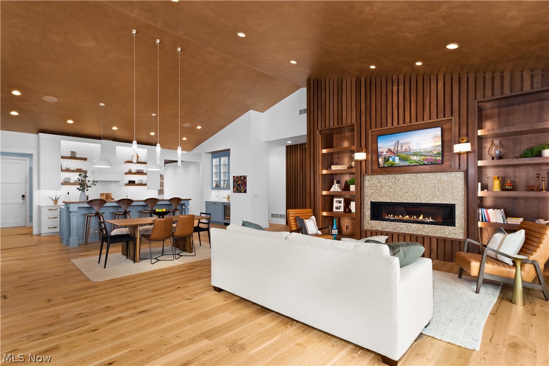 Brdgport Clstr Home Developmen - Residential