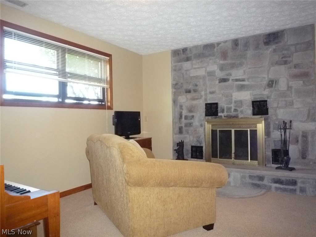 Larchmont Adn - Residential