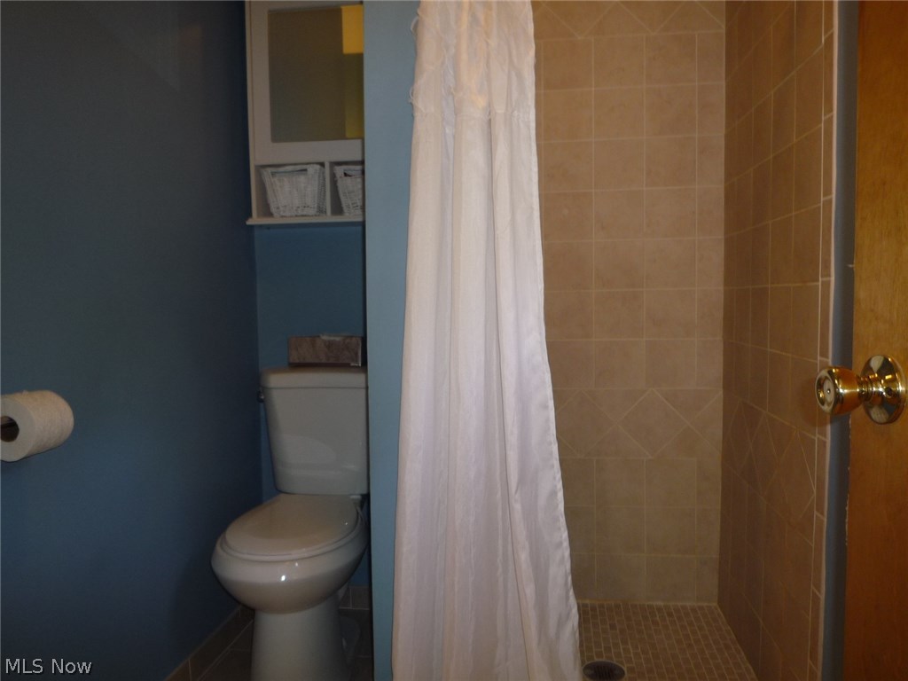 Larchmont Adn - Residential