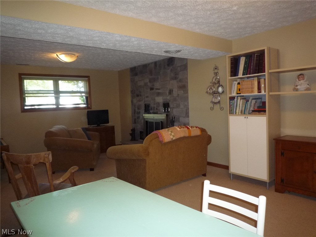 Larchmont Adn - Residential