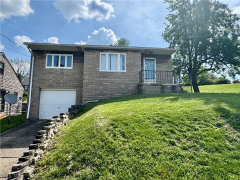 Homes For Sale - 164 Mckinley Road<br/> Weirton, WV 26062