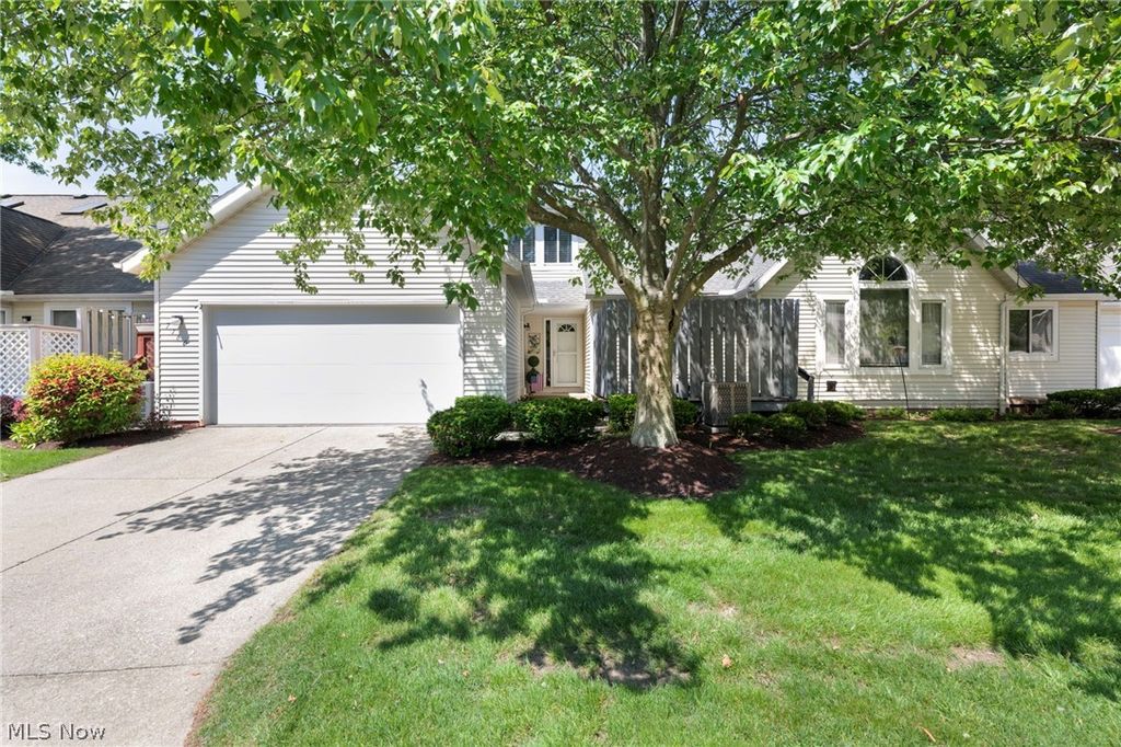 Photo of 7160 N Kipling Place, Concord Township, OH 44077 (MLS # 5213223)